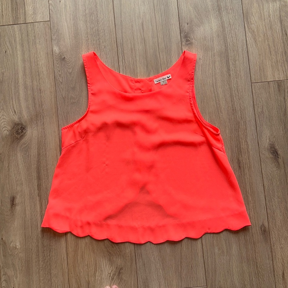 DOUBLE ZERO Bright Neon Coral Pink Button Open Back Scallop Hem Flowy Tank Top